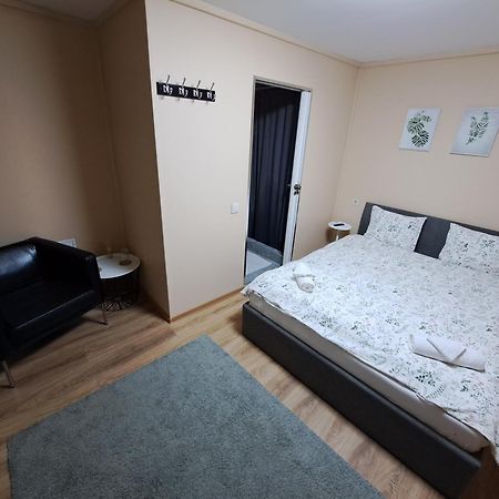 Pusele Bed and Breakfast Šiauliai Eksteriør billede